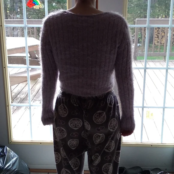 Two open tie crop shirts - Picture 5 of 8